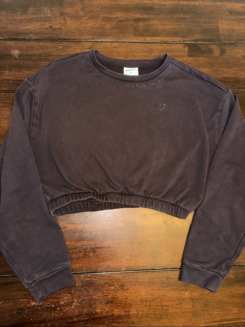 Gymshark Women's Black Cropped Sweatshirt